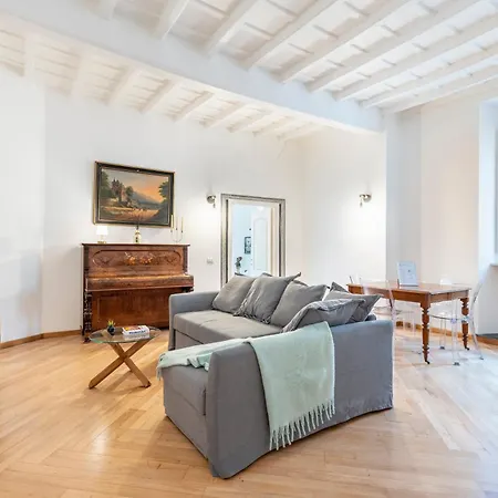 アパート Luxury 2bedroom A Due Passi Da Navona ローマ